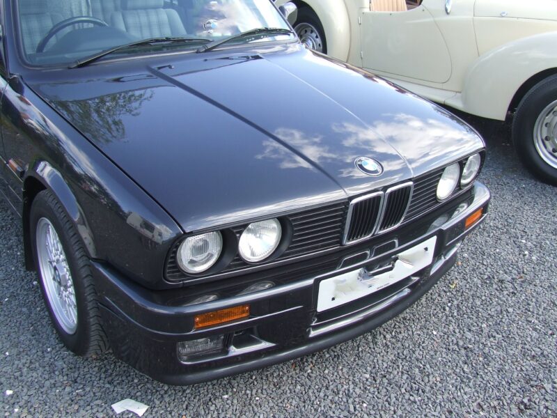 BMW 323i E30 series